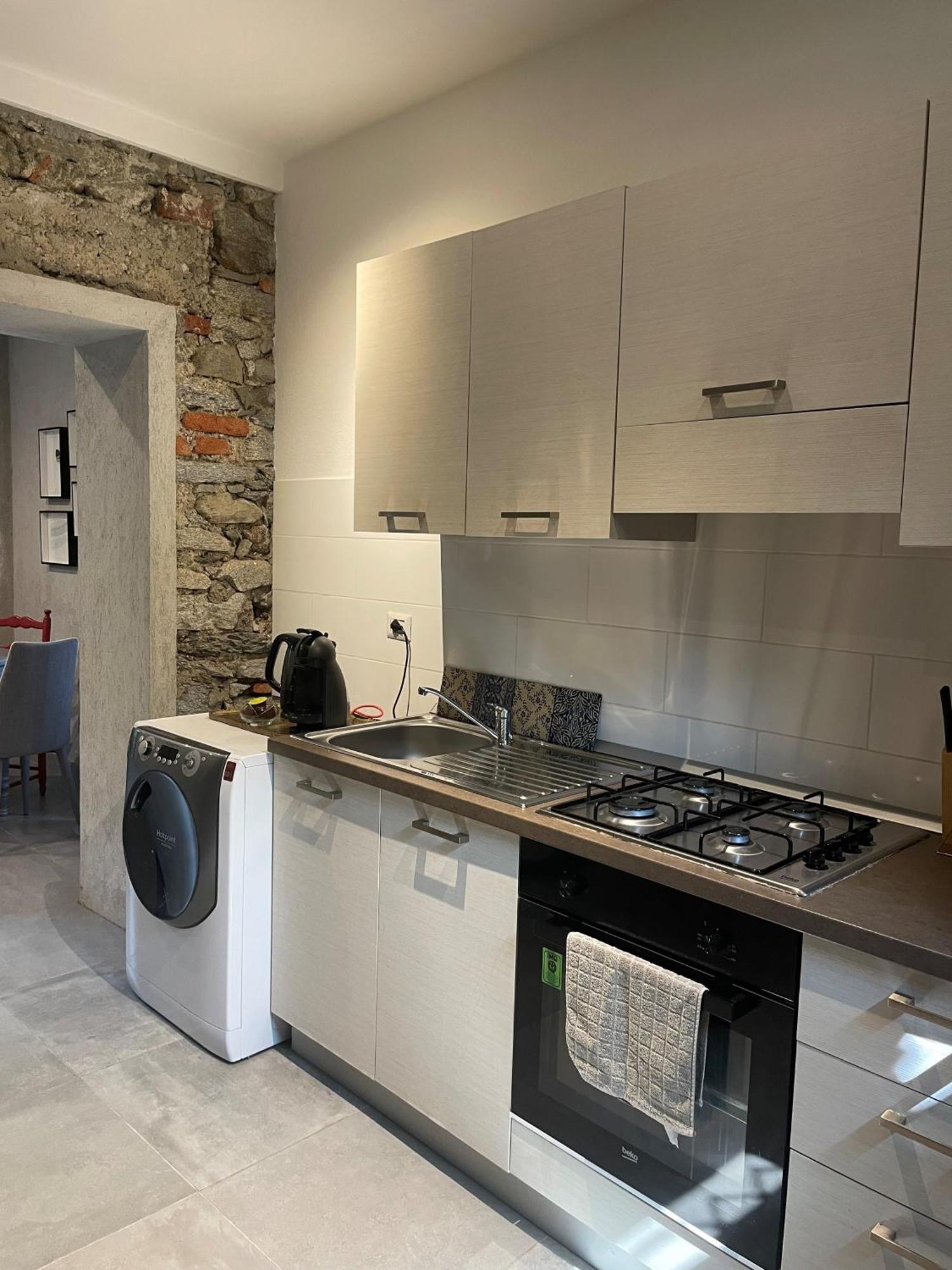 Villa Bacchetta - Stone Cottage 奥雷吉奥卡斯特罗 外观 照片